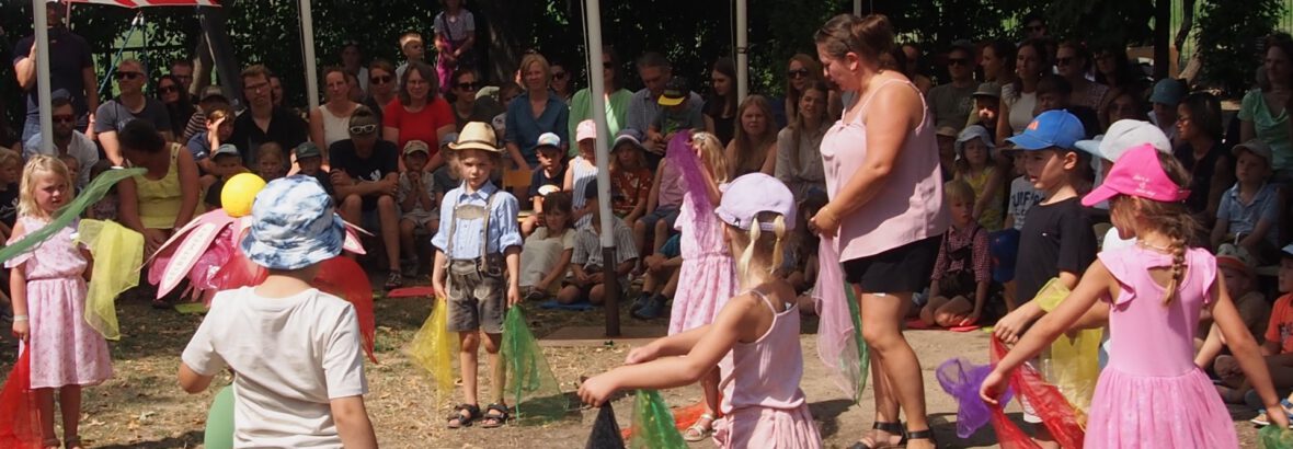 Ein löwenstarkes Abschiedsfest bei 36 Grad im Kindergarten St. Ursula
